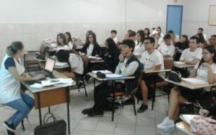 Construção de gráficos na aula de Matemática da galerinha do 2º Ano