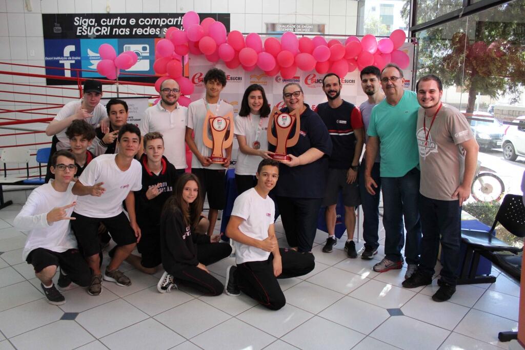 Alunos recebem medalhas do JESC 2019