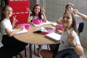 No Universitário aula de Português acontece também na Biblioteca