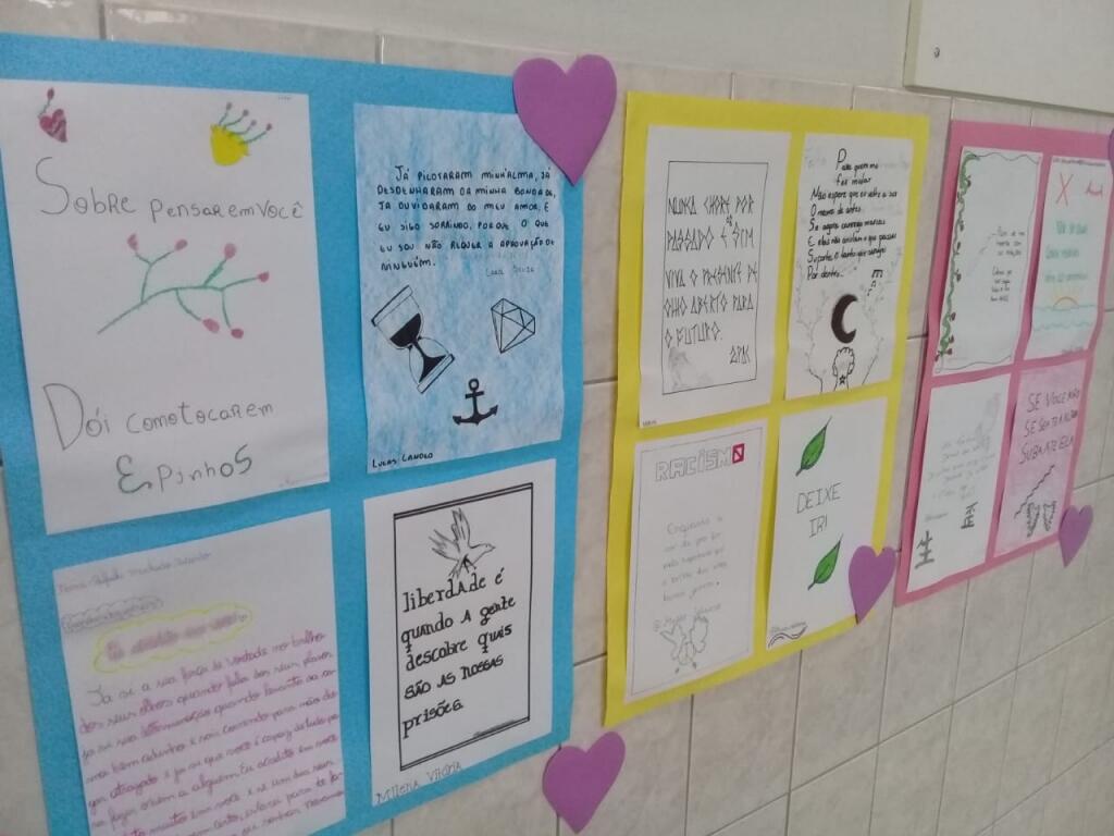 Poesia na aula de Literatura dos alunos do 3º Ano do Ensino Médio