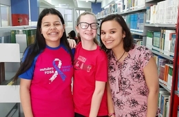 Colégio Universitário em apoio ao Outubro Rosa