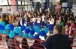 Alunos da escola municipal Hercílio Amante visitam o Colégio Universitário