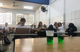 Aula prática de Ciências dos alunos do 7º Ano do Ensino Fundamental II