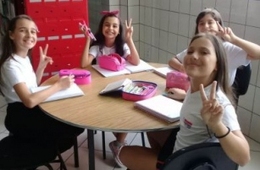 No Universitário aula de Português acontece também na Biblioteca