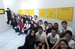 Atividade do Projeto Valorizando a Vida com os alunos do 2º Ano do Ensino Médio