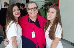 Colégio Universitário em apoio ao Outubro Rosa